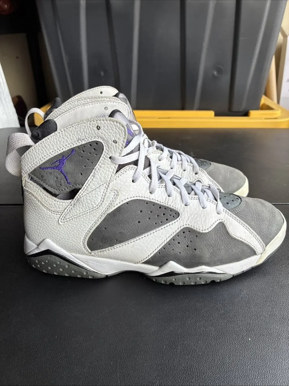 JORDAN AIR JORDAN 7 RETRO FLINT WHITE GRAY PURPLE CU9307 100 Size 8.5 Fast Ship